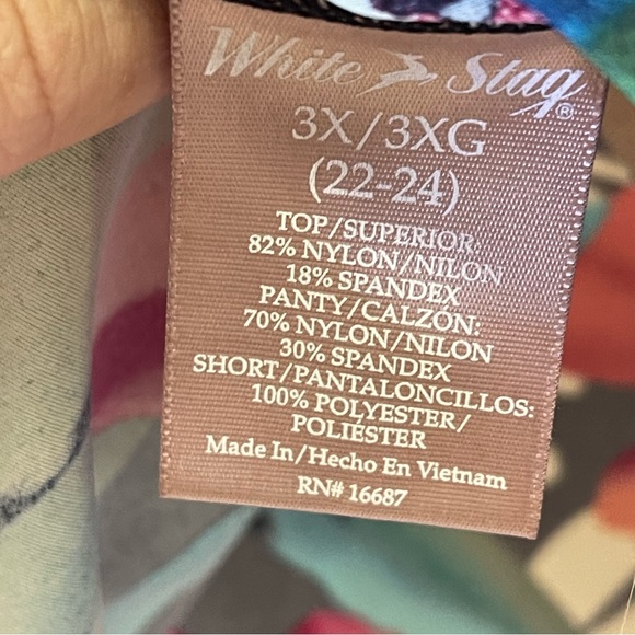 White Stag, Floral Swim Tank. Size 3X (22/24). In excellent condition! - Picture 4 of 6